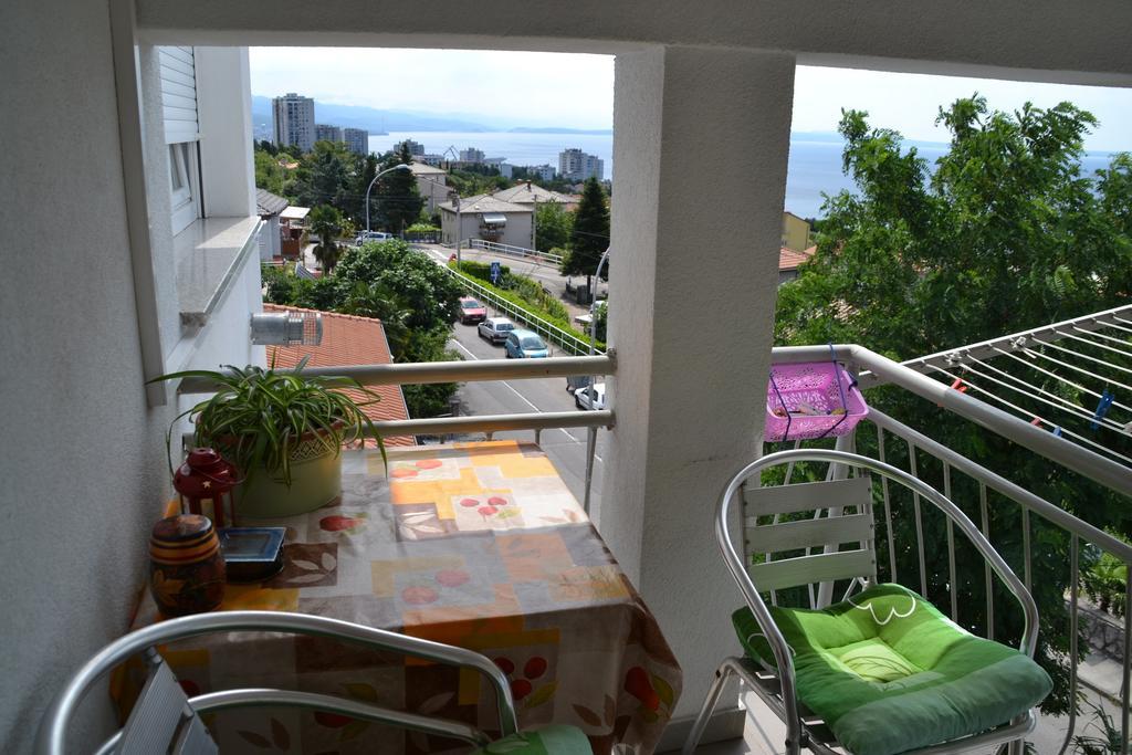 Apartment Antonija Rijeka Buitenkant foto